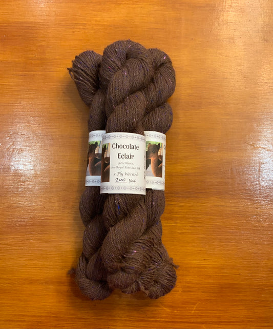 Chocolate Eclair 3ply worsted 10% royal Robe Sari Silk