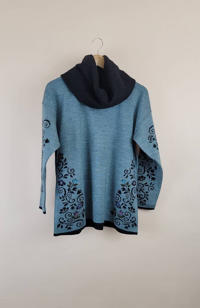 Oversized Alpaca Sweater | Reversible | Hand Embroidery