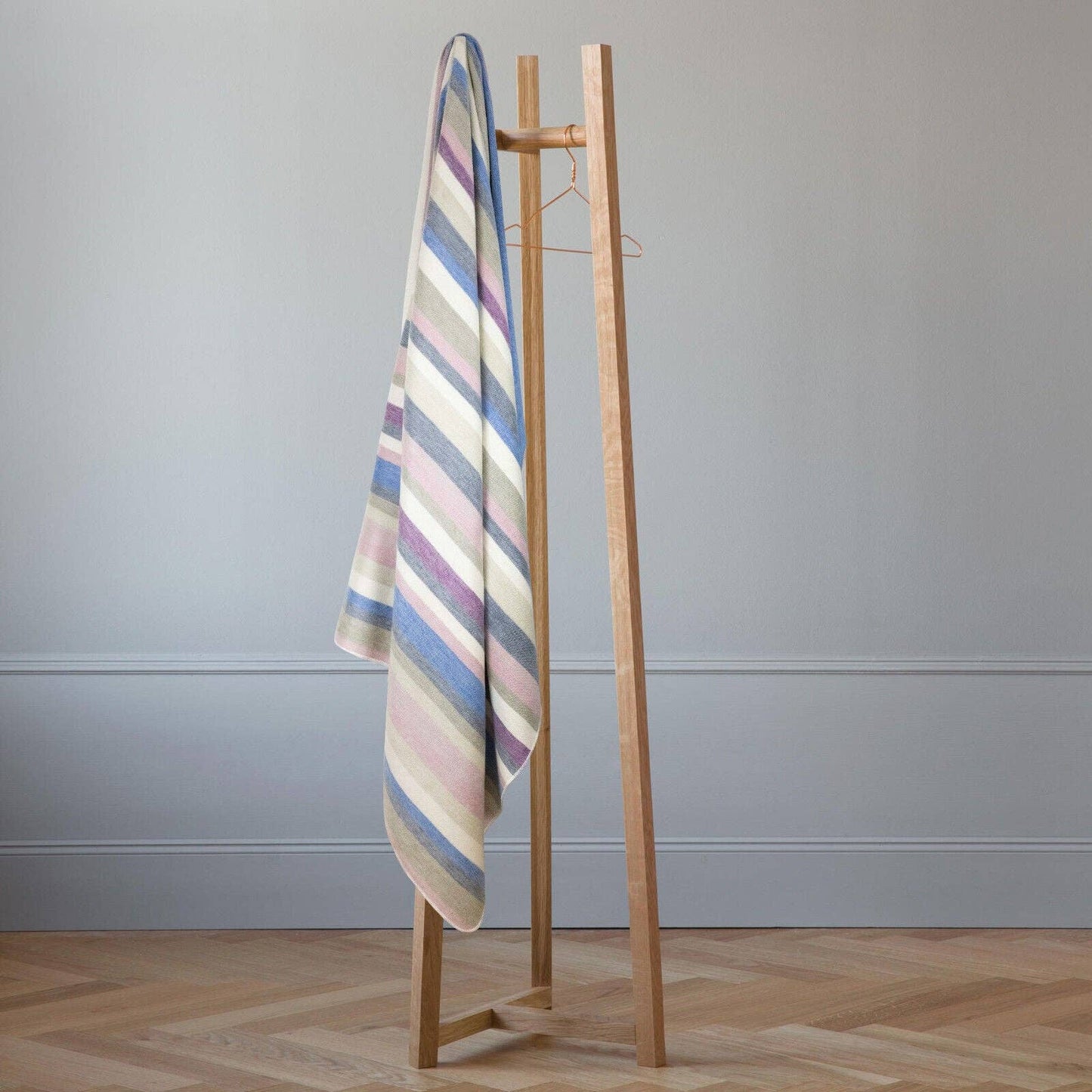 Yunga - Queen-Sized Baby Alpaca Wool Throw Blanket/Sofa Cover - 95 x 65 in - Pastel Dreams - Soft Pink/Blue/Purple Hues