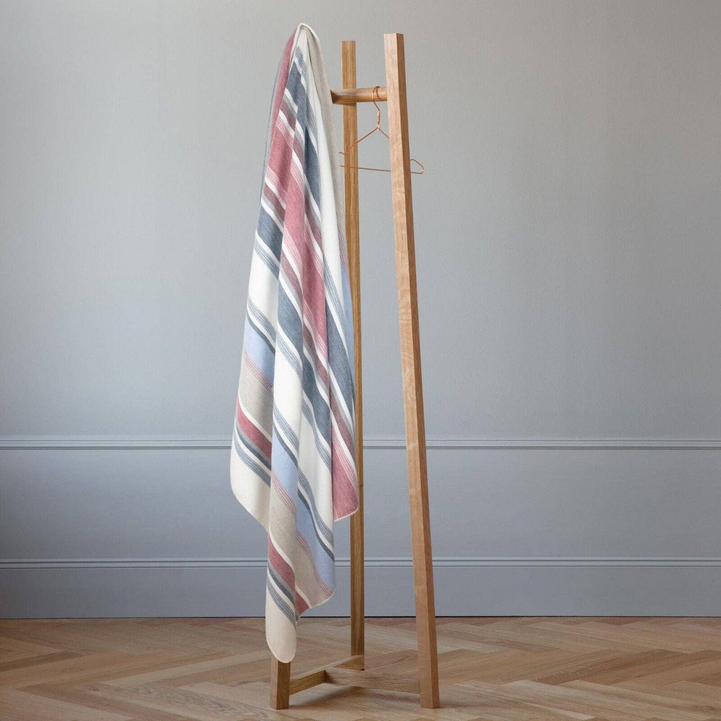 Pindo - Baby Alpaca Wool Throw Blanket / Sofa Cover - Queen 95 x 67 in - pink pastel colors