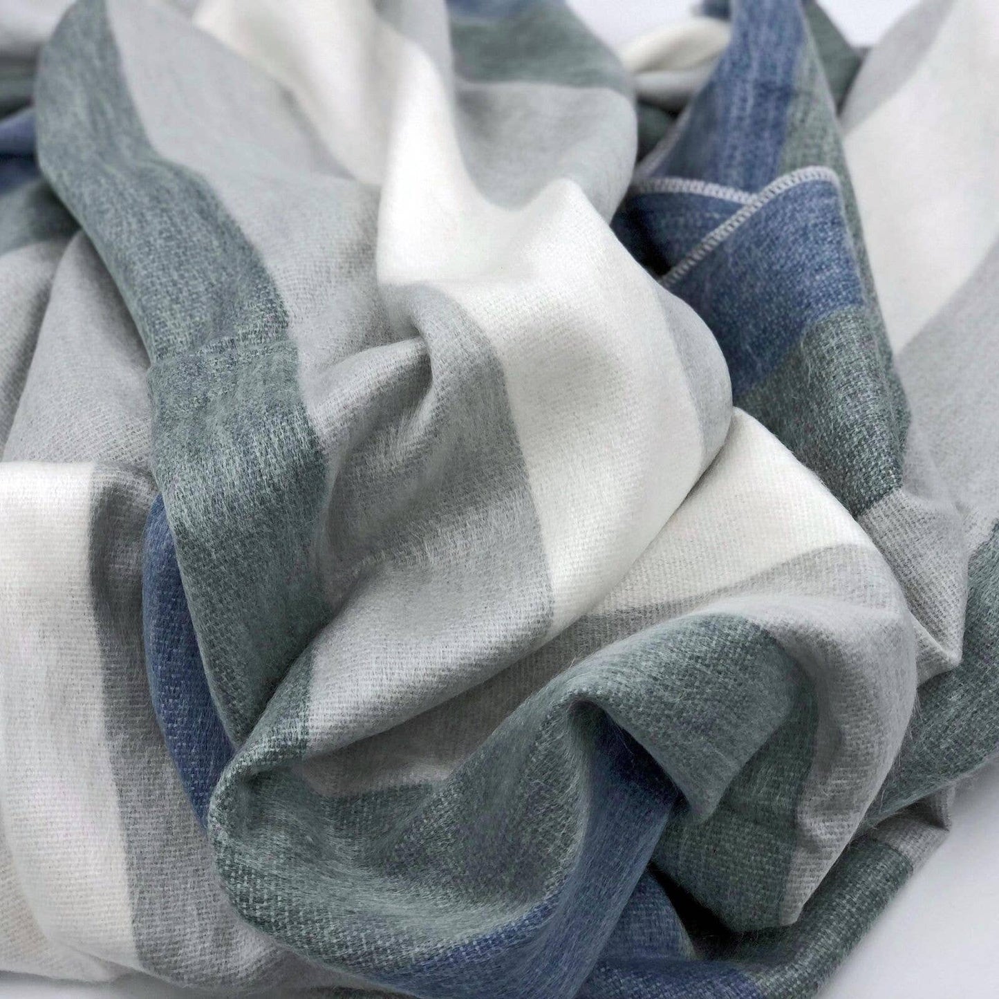 Soft & Warm Baby Alpaca Wool Blanket - Queen 90" x 65" - Thick Stripes Pattern White/Blue/Gray