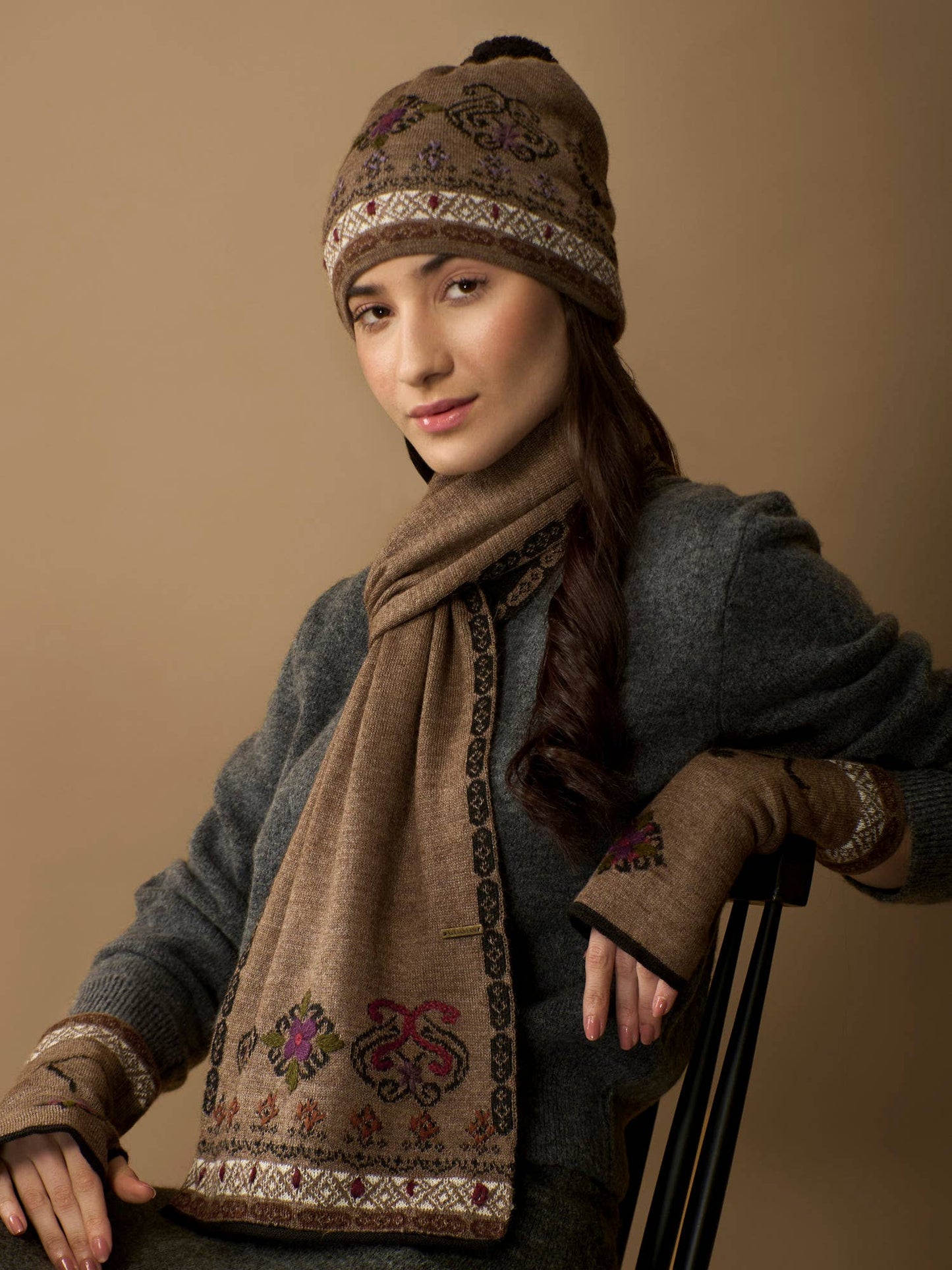 Eva Alpaca Scarf | Hand Embroidered